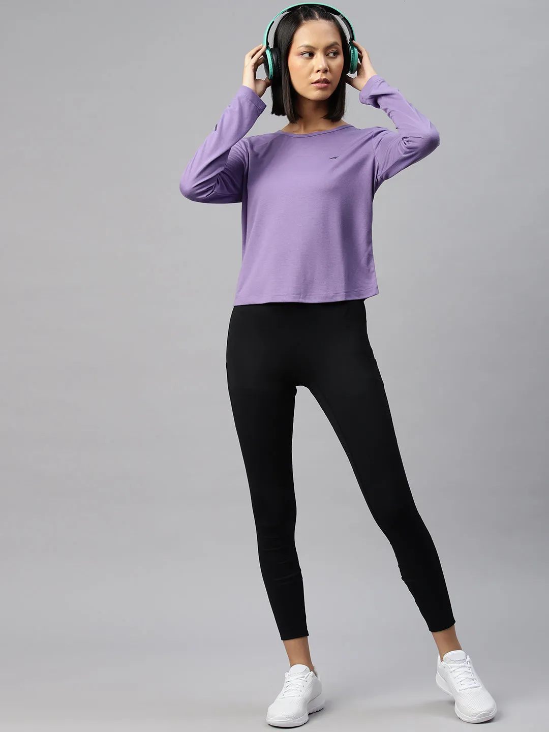 Alcis Women Purple Slim Fit Sports T-shirt