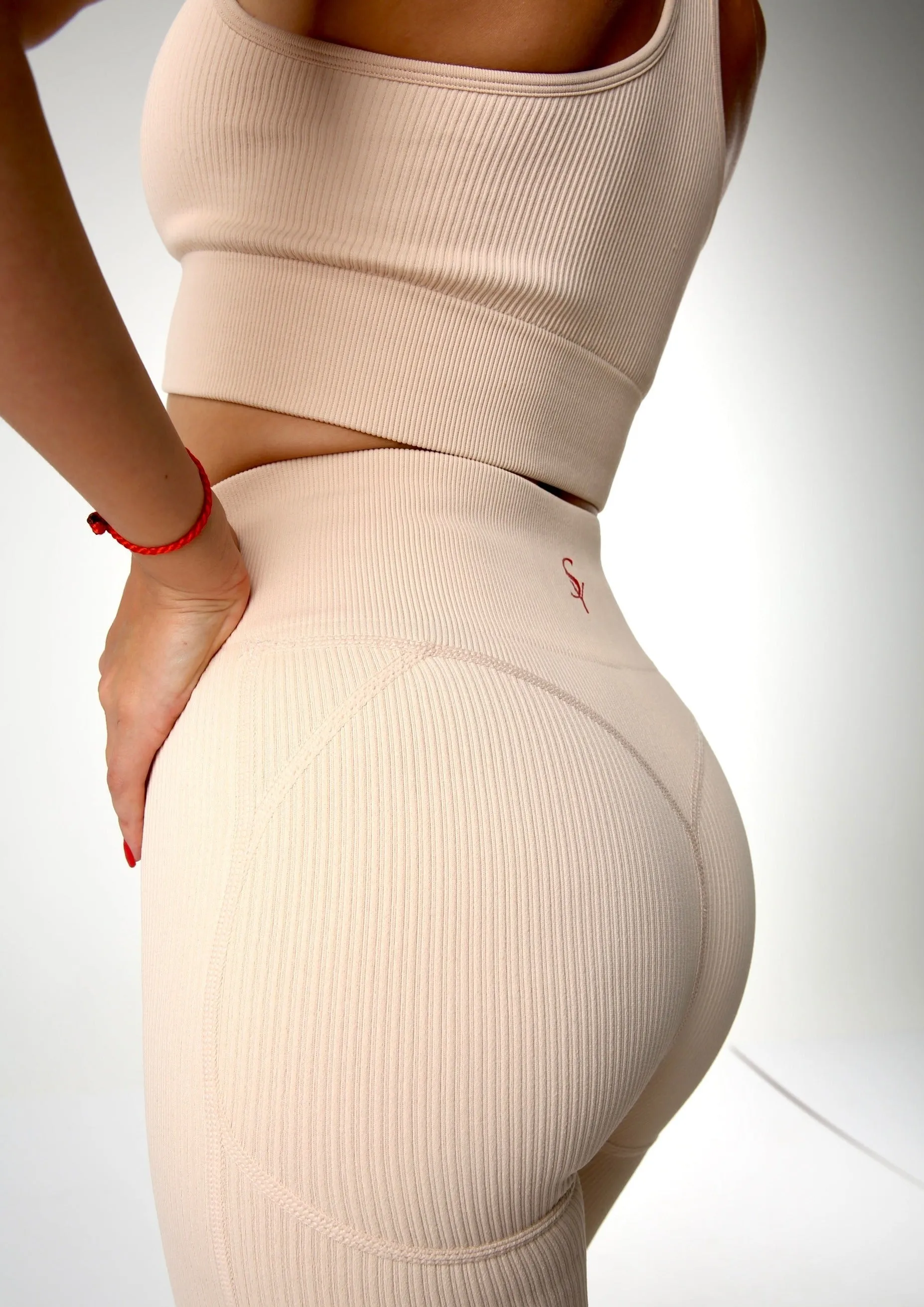 ''Aoma'' Beige - Solid Leggings and Sports Bra Set