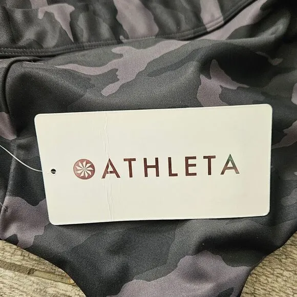 Athleta D-DD Ultimate Printed Camo Sports Bra Size 2X
