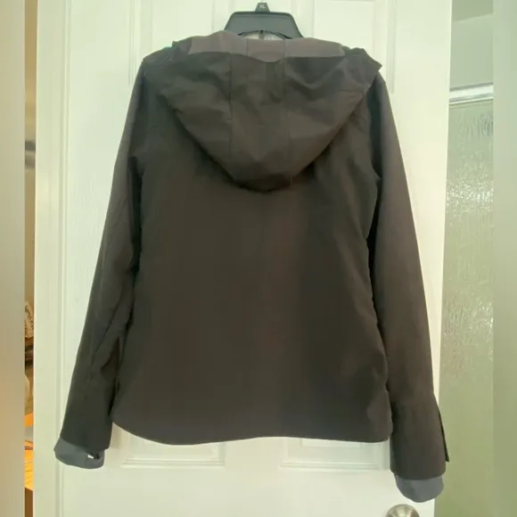 Athleta Hooded Wind &amp; Rain Jacket, Black &amp; Teal Activewear, Outdoors, Hike Beach
