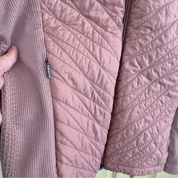 Athleta Pink Flurry Force Insulated Primasoft Jacket Activewear Quilted Large