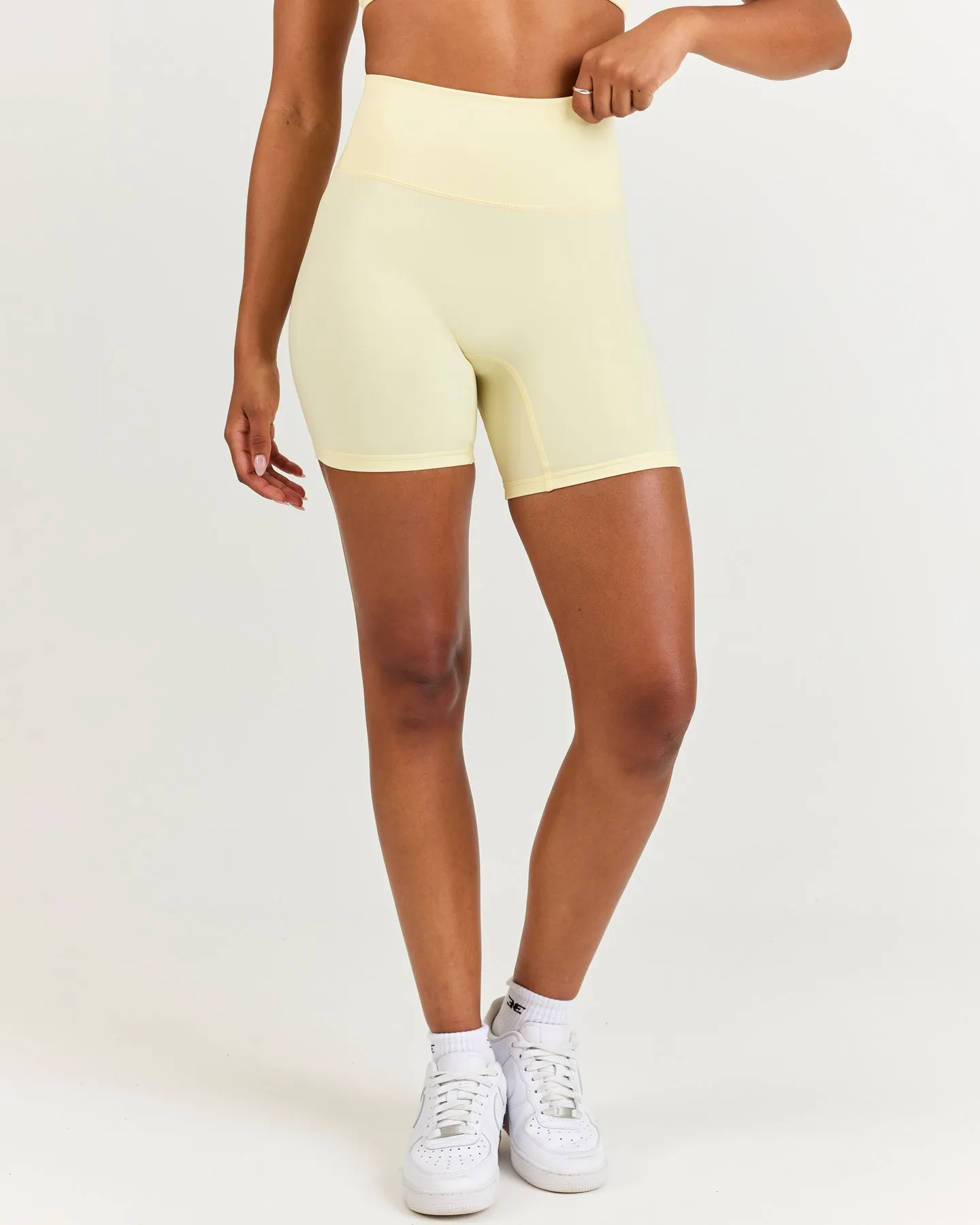 Aura SF Shorts - Buttercup