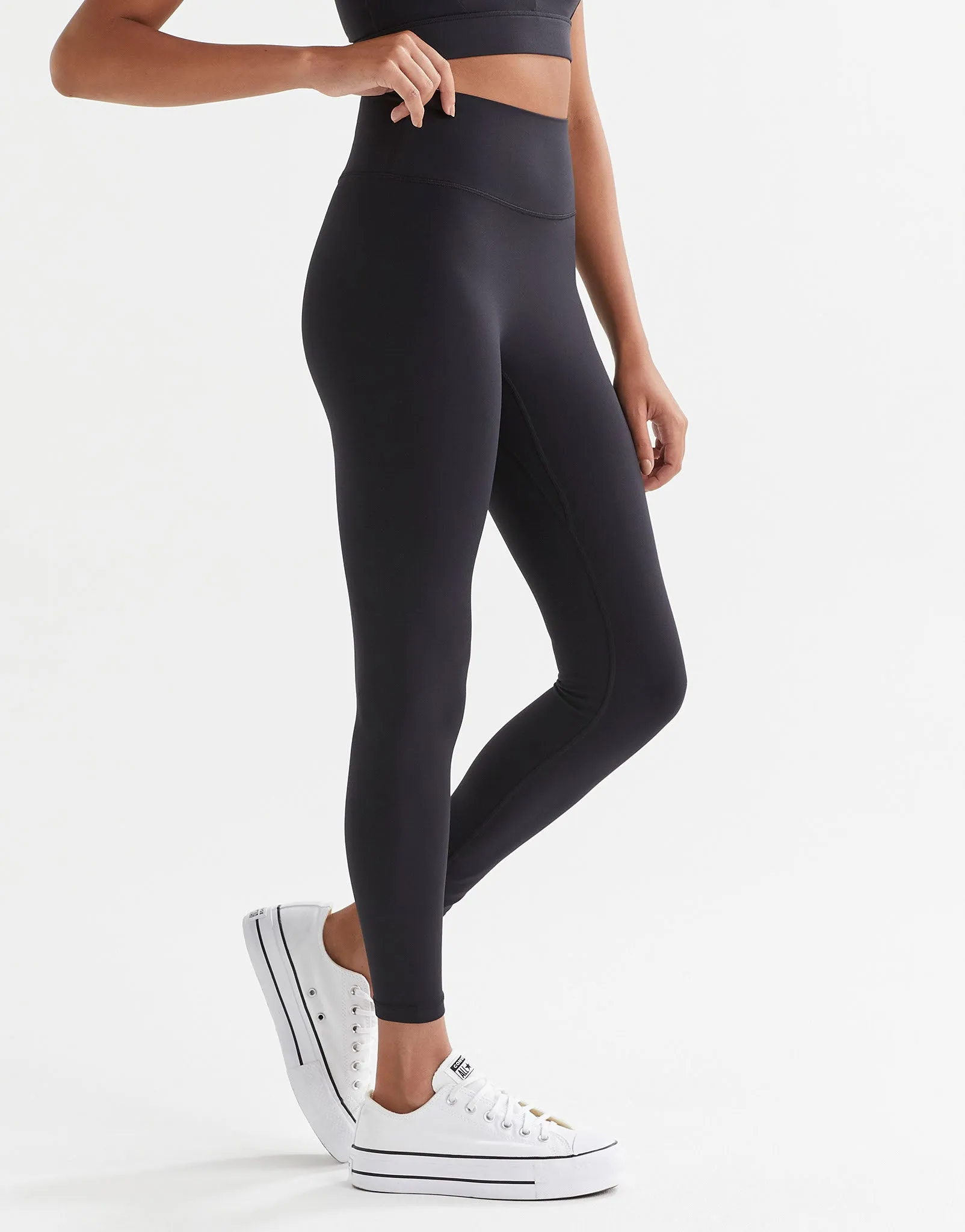 CHLOE Cloud-Core Legging - Black