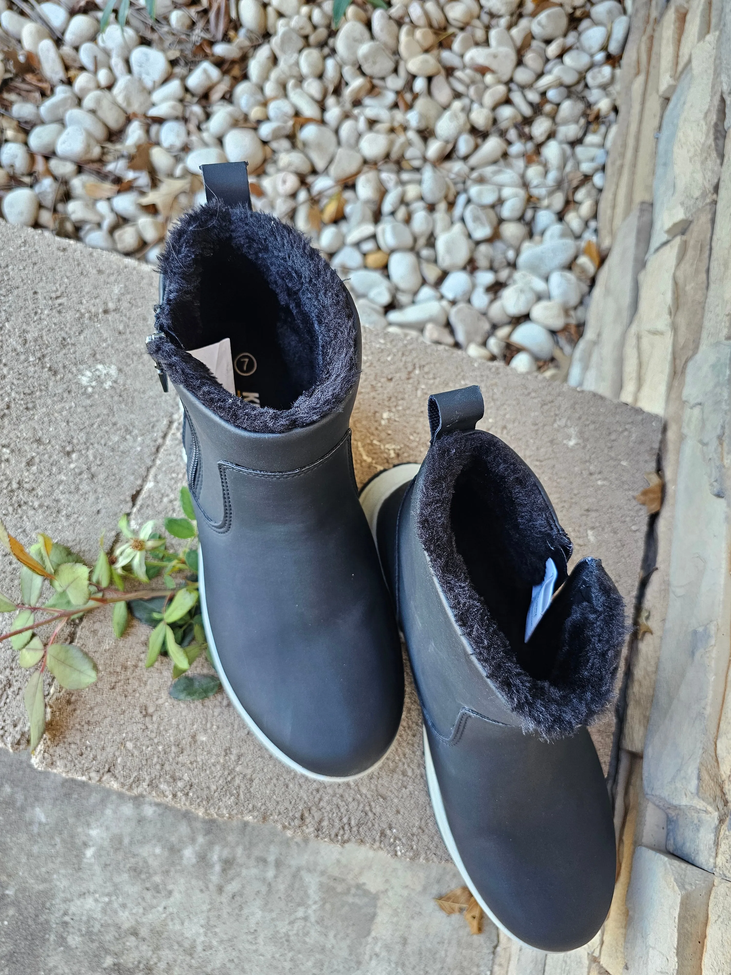 Chunky cozy boots