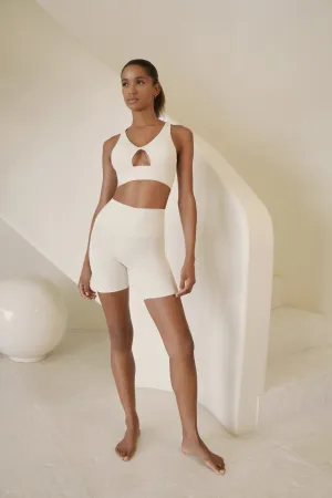 CLASSIC MIDDLE SHORTS | IVORY