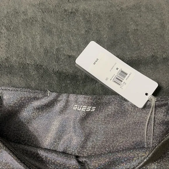 Complete set! Shimmer silver colored activewear guess leggings sports bra