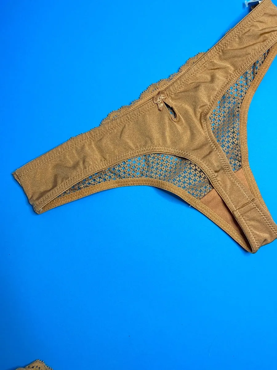 Duet by Timpa: Lace Thong with Keyhole Back - Caramel