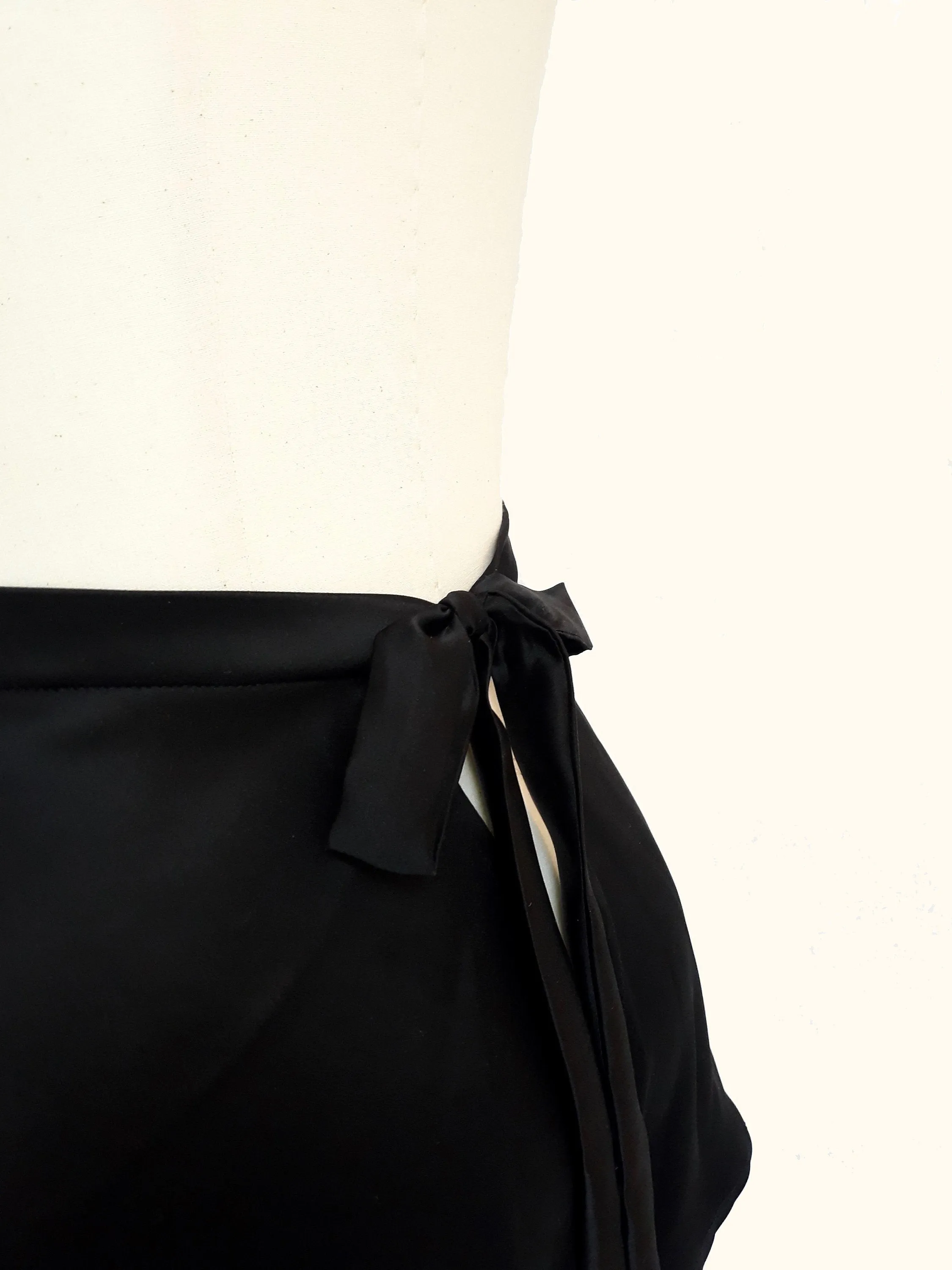 EMMELINE BLACK SILK TAP PANTS