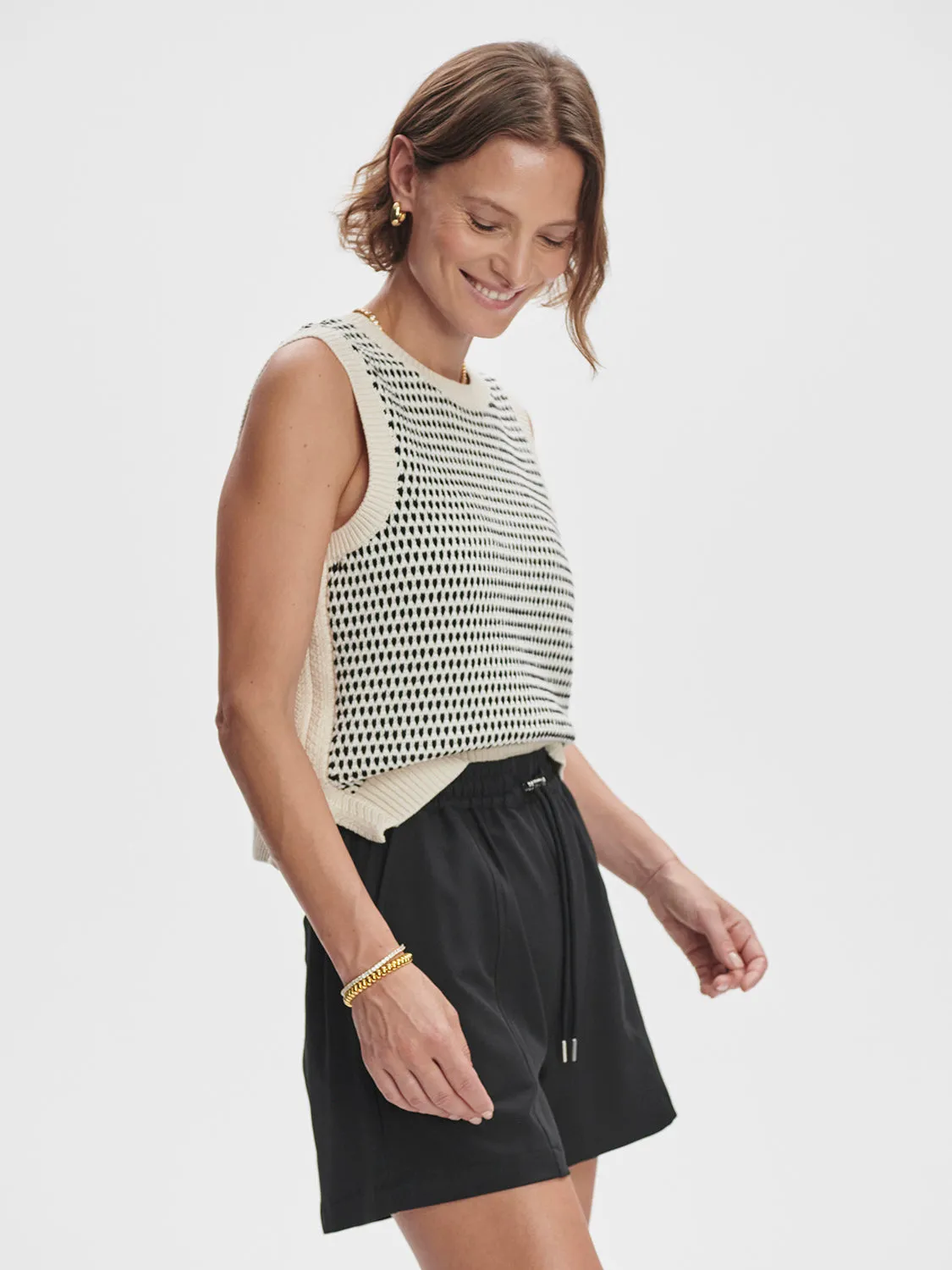 Esmond Mid Rise Short 3