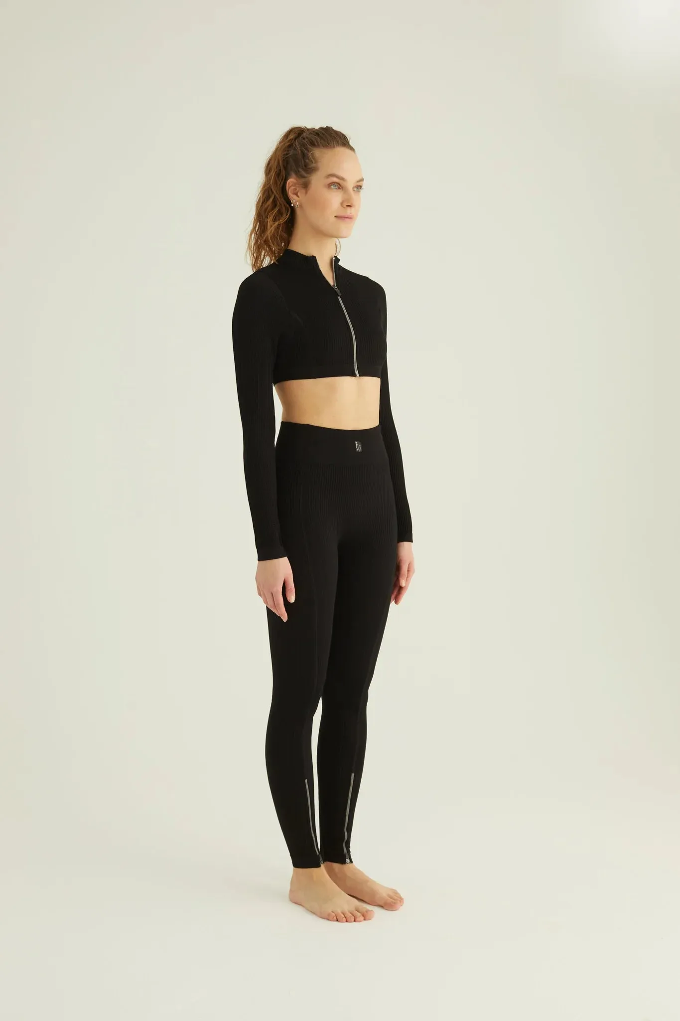 F&G Zip front Longsleeve Cropped Jacket Black