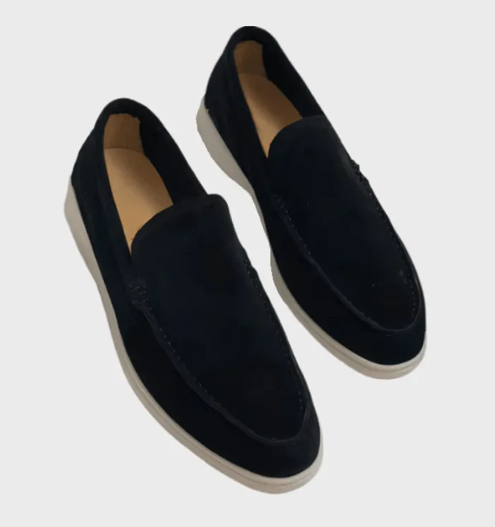 Fashionable men's leather loafers