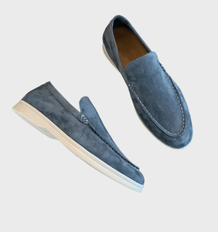 Fashionable men's leather loafers