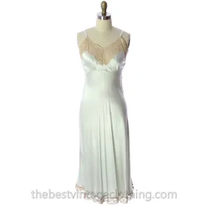 Fischer Heavenly Lingerie Vintage Silk Charmeuse Slip  Pale Green Bias Cut 1940s  Gorgeous!
