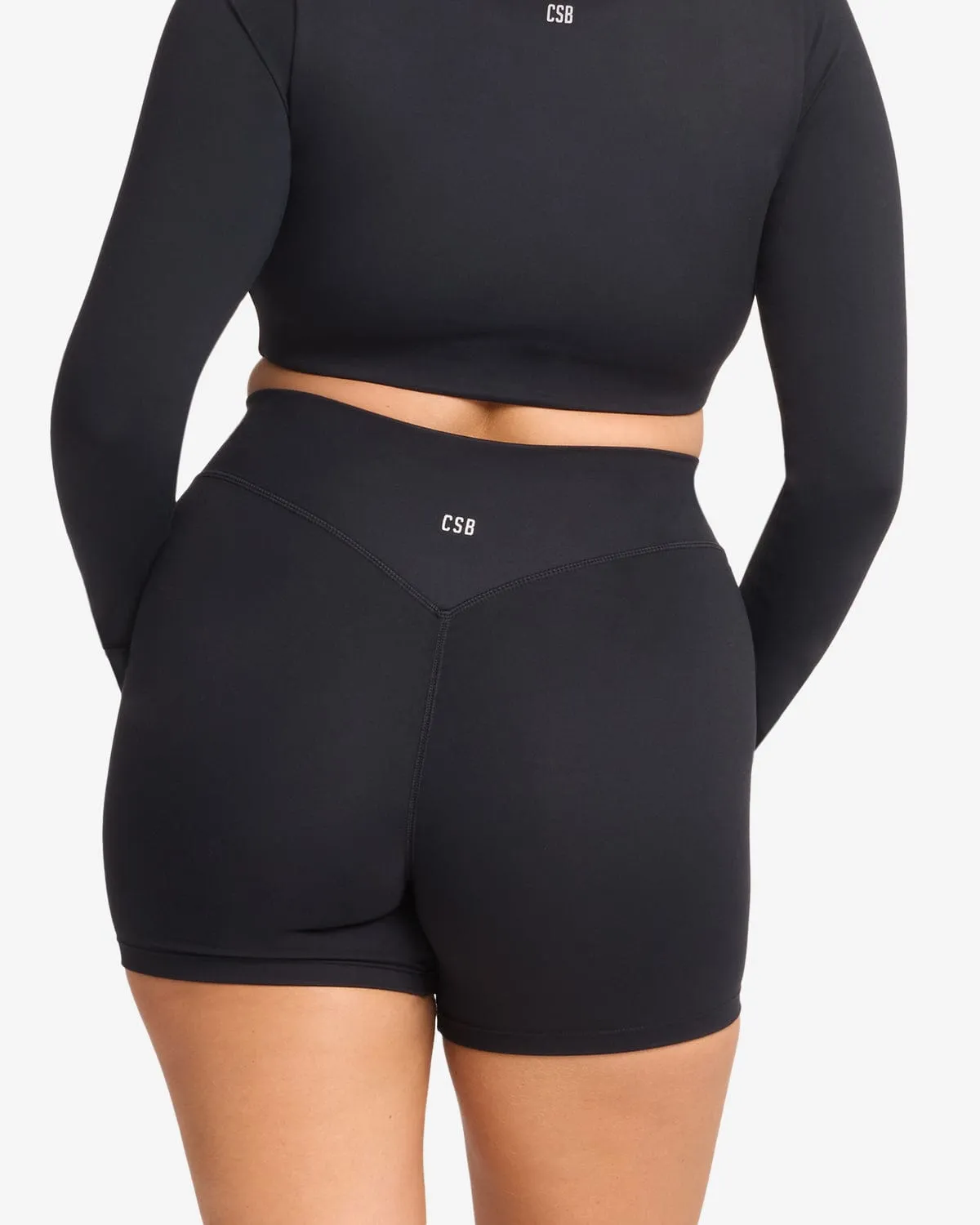 Form Invisible Scrunch Shorts 5" | Black