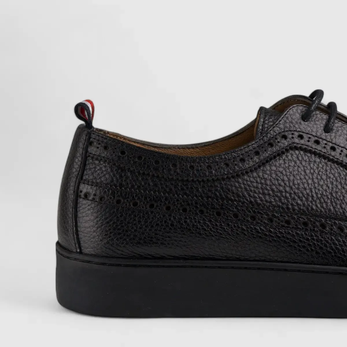 Formales Lace Up Leather Sneaker Black 4346