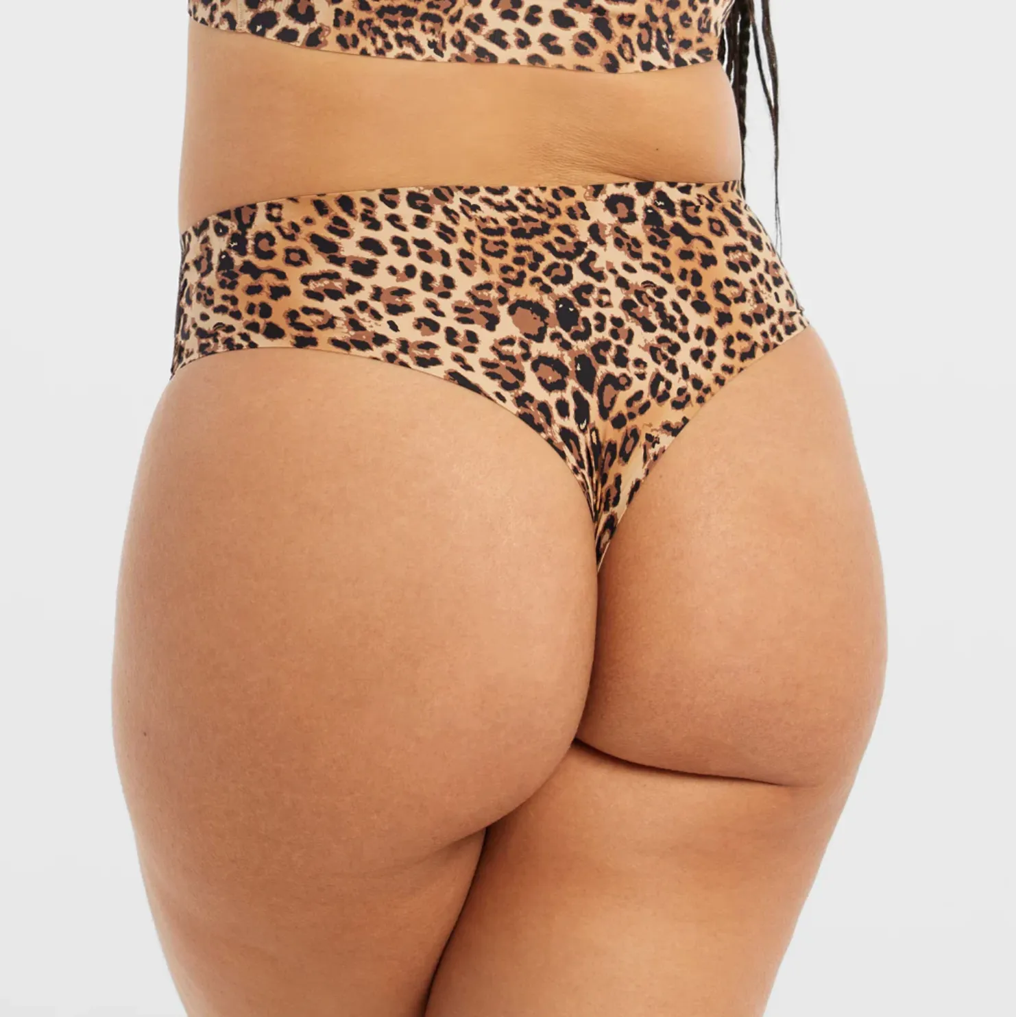 High-Waisted Seamless Thong