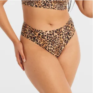 High-Waisted Seamless Thong