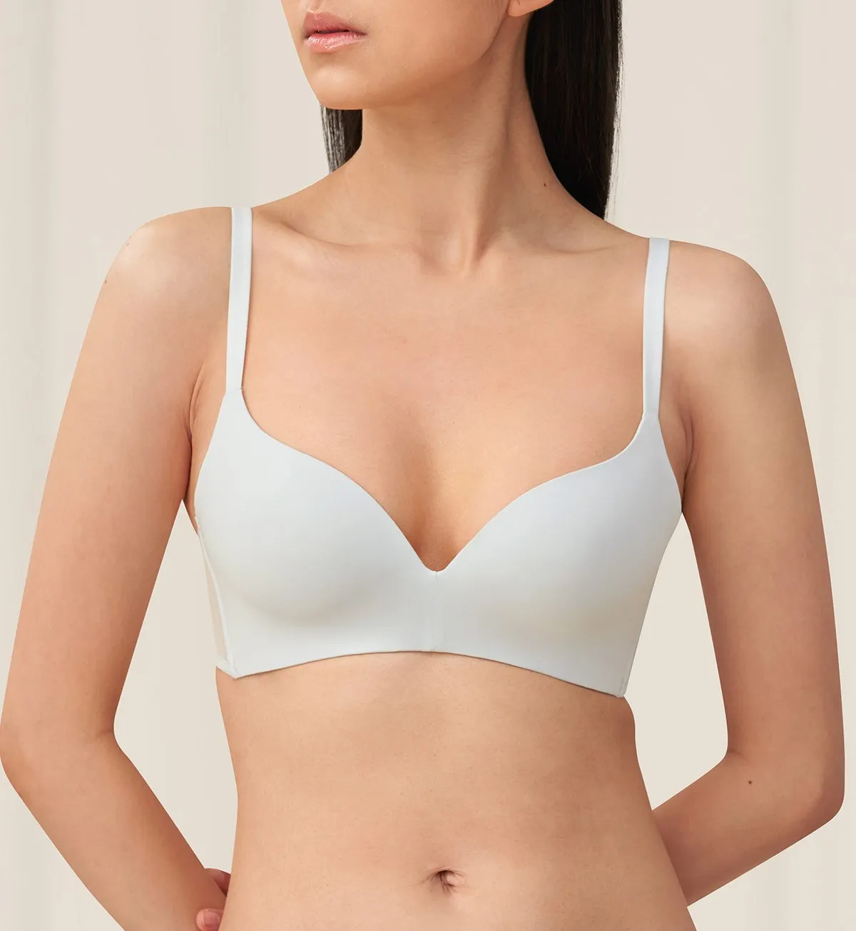 INVISIBLE INSIDE-OUT NON-WIRED PADDED BRA