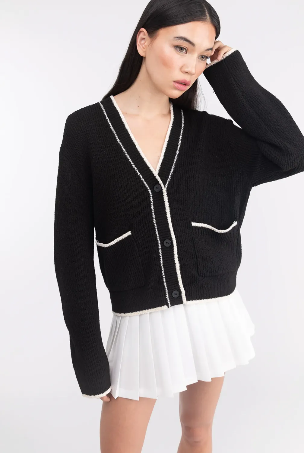 Lightweight Contrast Trim Cardigan