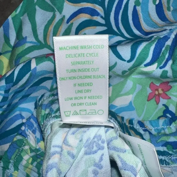 Lilly Pulitzer NWOT Croix Shorts Pull On Elastic Tropical XL Drawstring Colorful