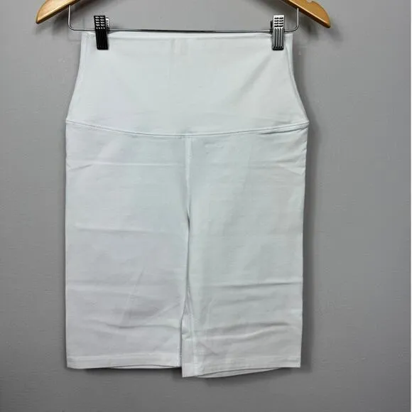 LNA Plain Bike Shorts In White Size L