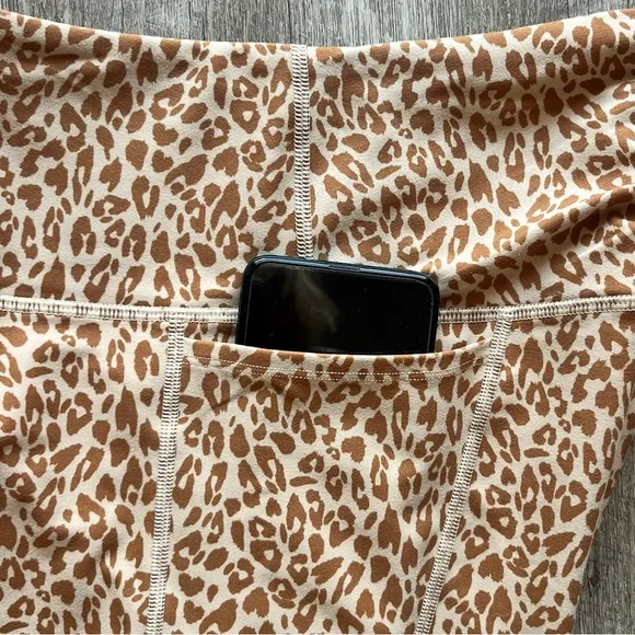 Lorna Jane Yoga Shorts and Bra Set Size L