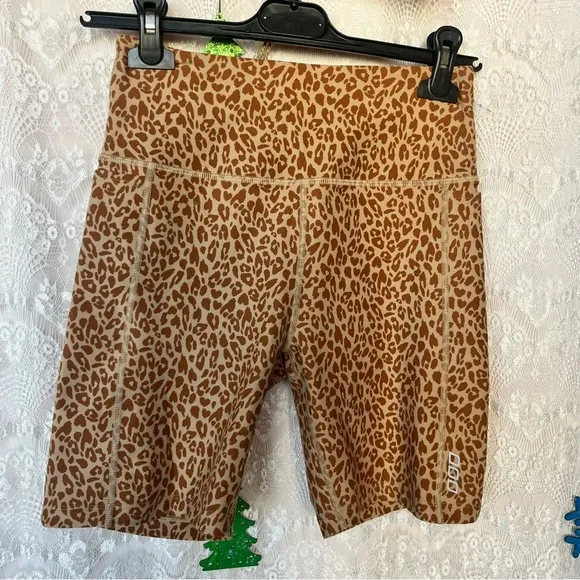 Lorna Jane Yoga Shorts and Bra Set Size L
