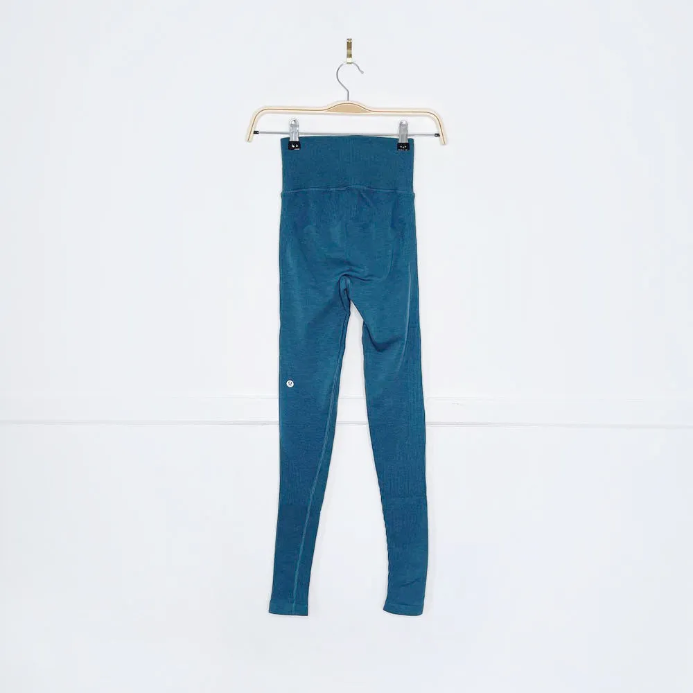 lululemon 2018 keep the heat thermal tight
