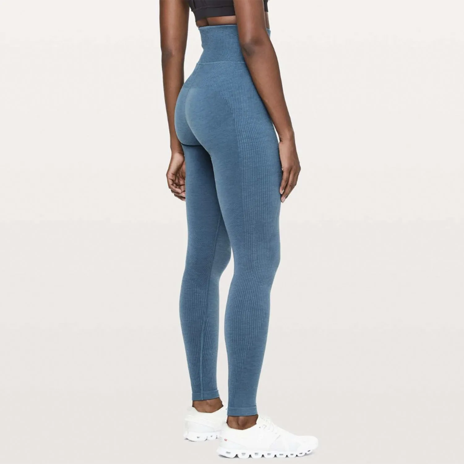 lululemon 2018 keep the heat thermal tight