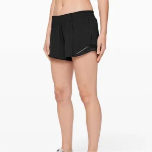 Lululemon Hotty Hot Short II Long 4&quot; in Black Size 4 Activewear Athleisure