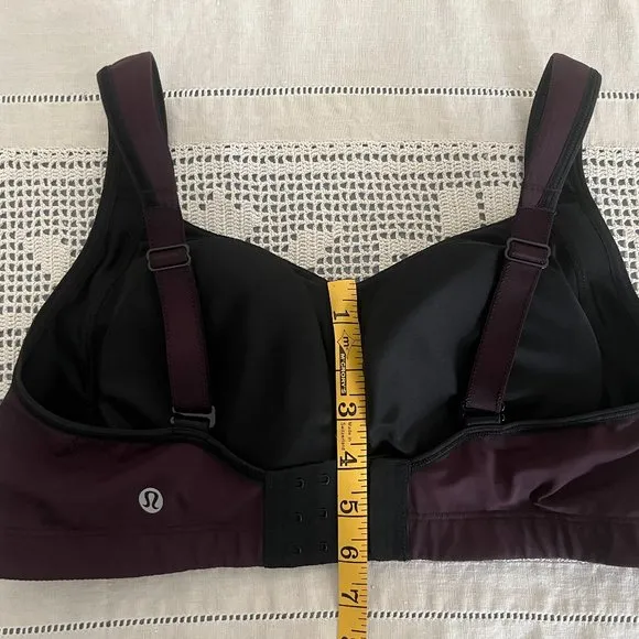 Lululemon Ta Ta Tamer II Plum / Black fits size 8 or 10
