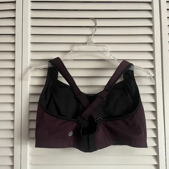Lululemon Ta Ta Tamer II Plum / Black fits size 8 or 10