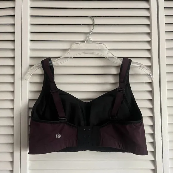 Lululemon Ta Ta Tamer II Plum / Black fits size 8 or 10