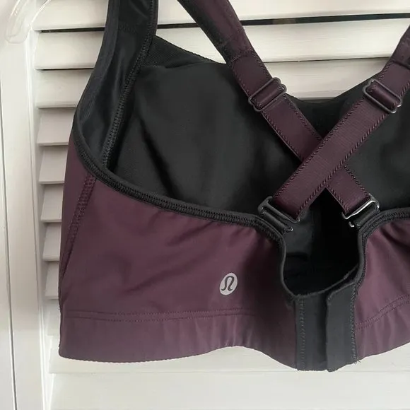 Lululemon Ta Ta Tamer II Plum / Black fits size 8 or 10