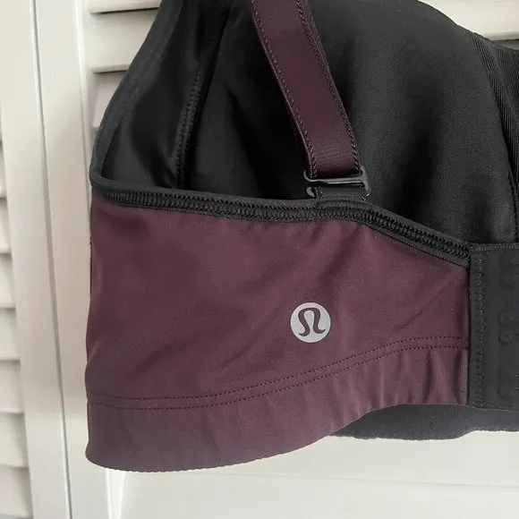 Lululemon Ta Ta Tamer II Plum / Black fits size 8 or 10