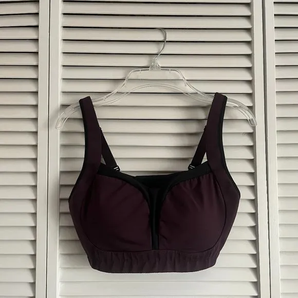 Lululemon Ta Ta Tamer II Plum / Black fits size 8 or 10