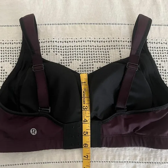 Lululemon Ta Ta Tamer II Plum / Black fits size 8 or 10