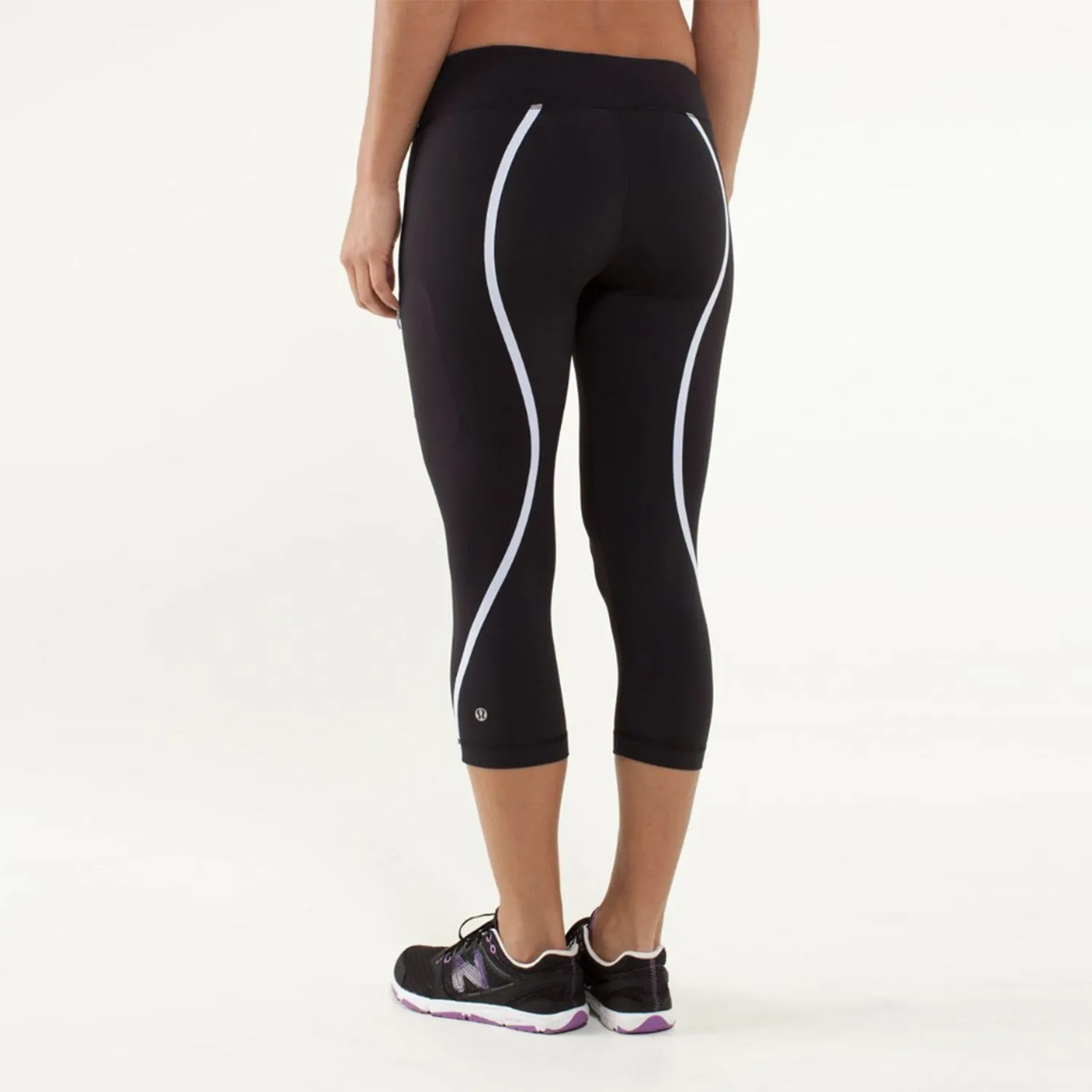 lululemon track attack crop luxtreme