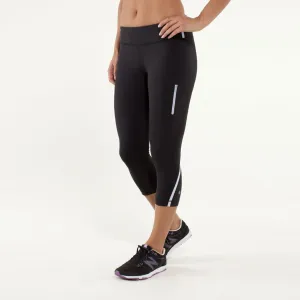 lululemon track attack crop luxtreme
