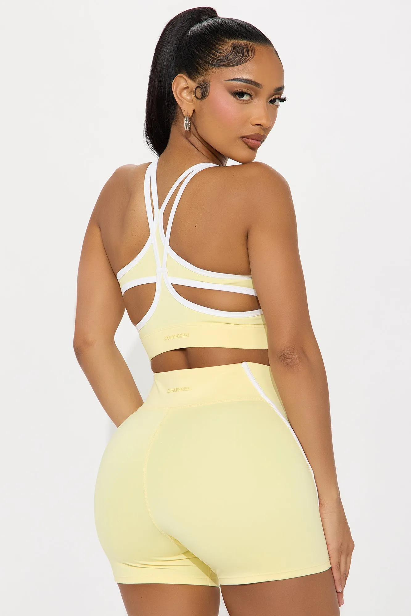 Match Maker Elevate Sports Bra - Butter Yellow
