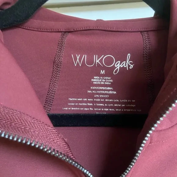 Merlot Lightweight Hooded Active Jacket | WUKOgals