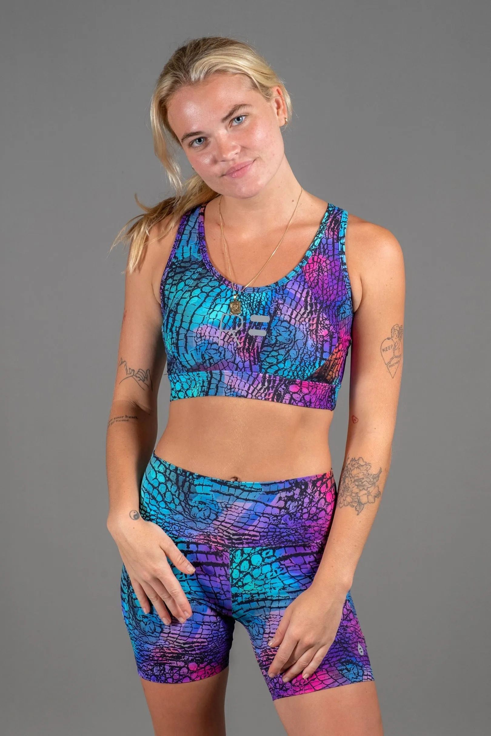 Mid Waist Mid Shorts - Viper