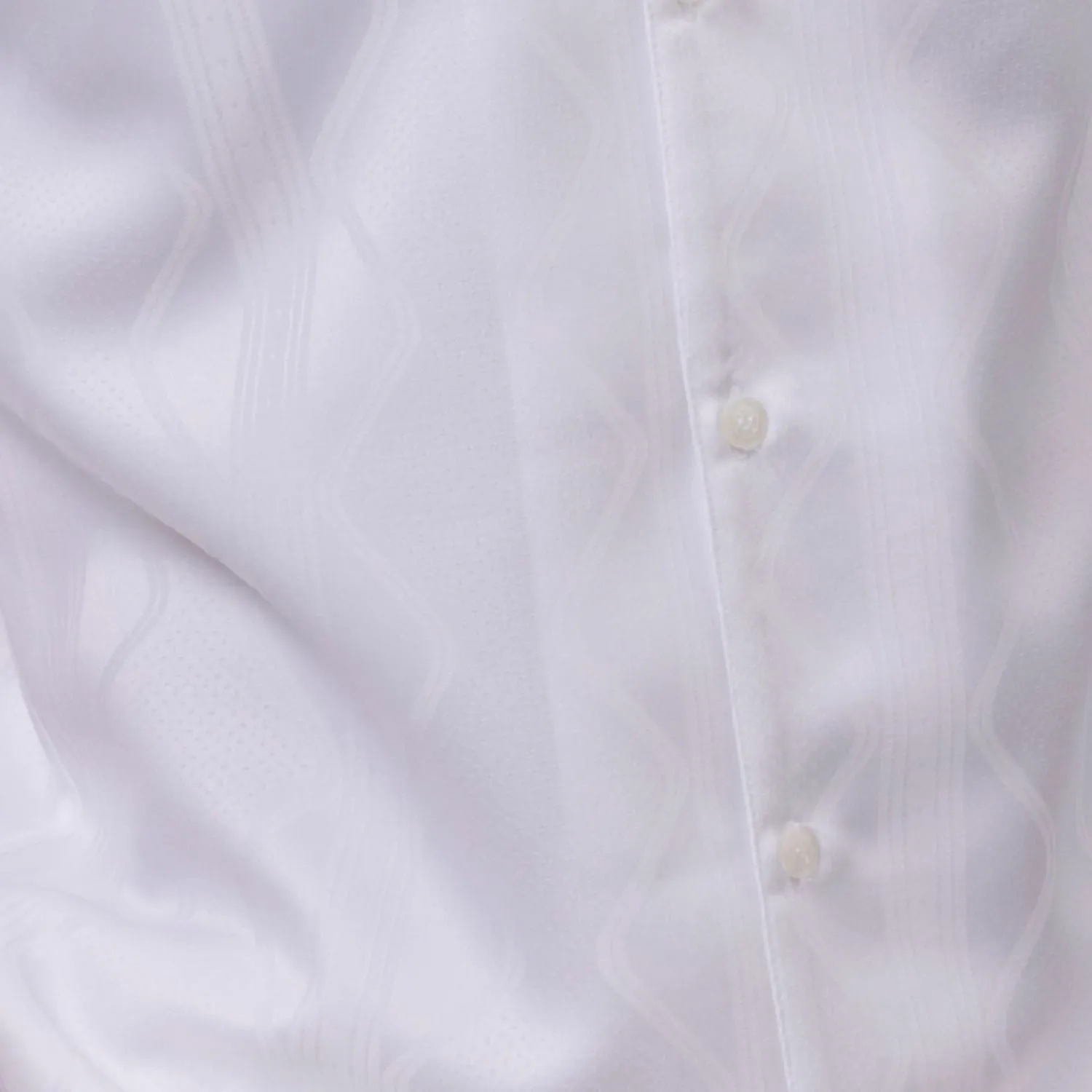 Montique Crest Set in White Men’s Wave Pattern Walking Suit