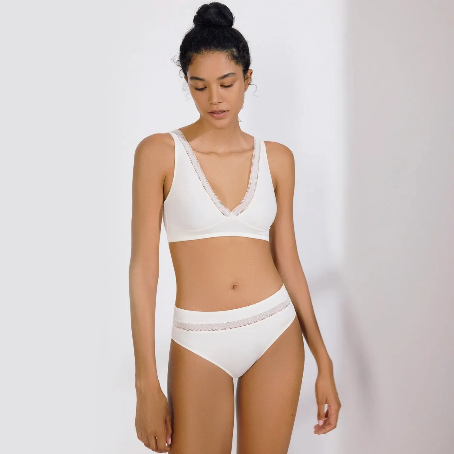 Nano Soft Cup Plunge Bralette
