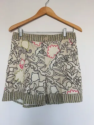 NEW KNOX Rose Hi-Rise Shorts Sz M Beige Floral  Relaxed Fit Button Zip