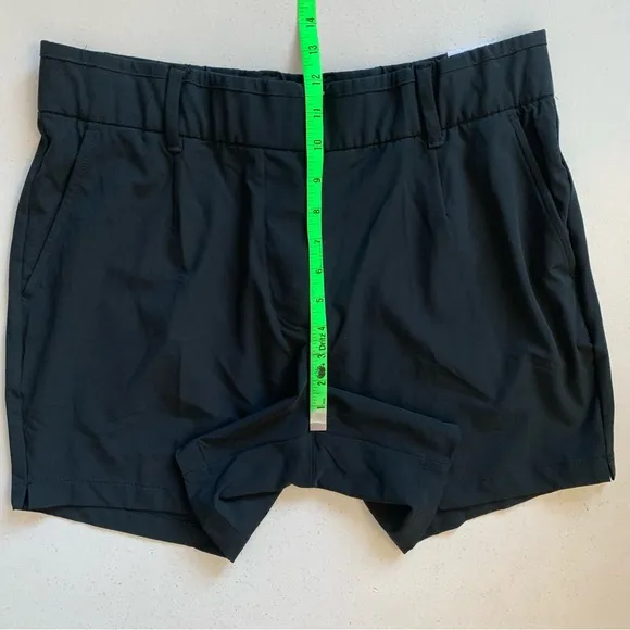 Nike Women’s Size Large Black Dri Fit Victory 5” Golf Shorts NWT