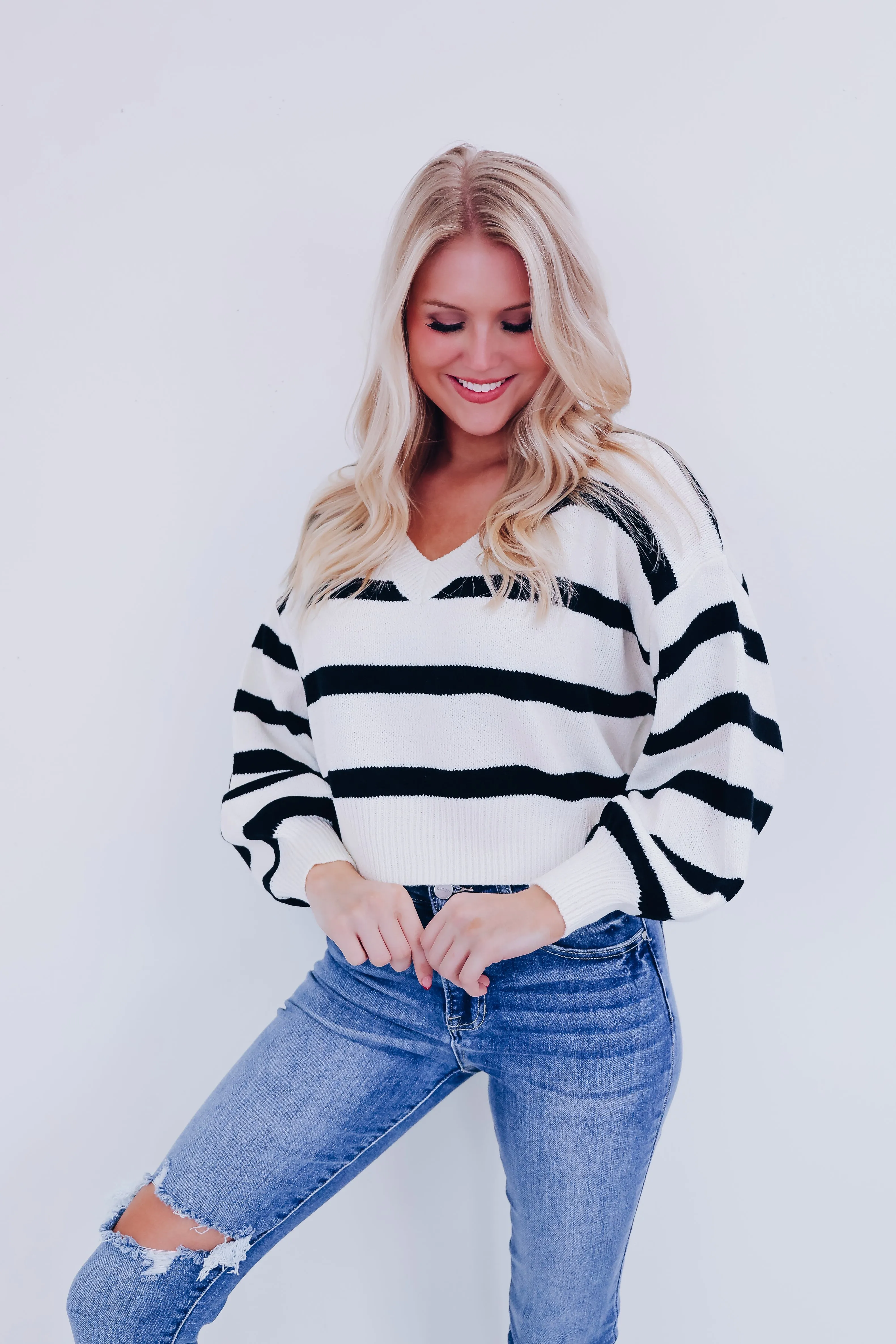 Niva V-Neck Striped Sweater - Ivory/Black