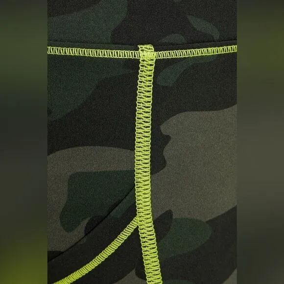 NWT All Access Center Stage Bike Shorts in Olive Camo XS