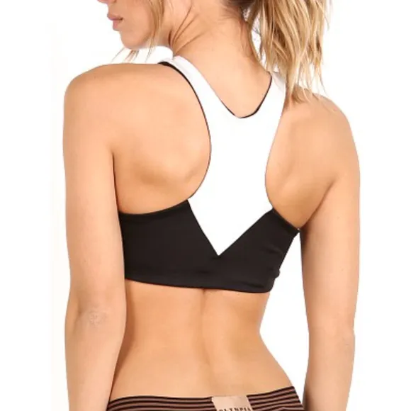 NWT Olympia Activewear Lyon Sports Bra Size Small Cream Black Muscle‎ High Neck