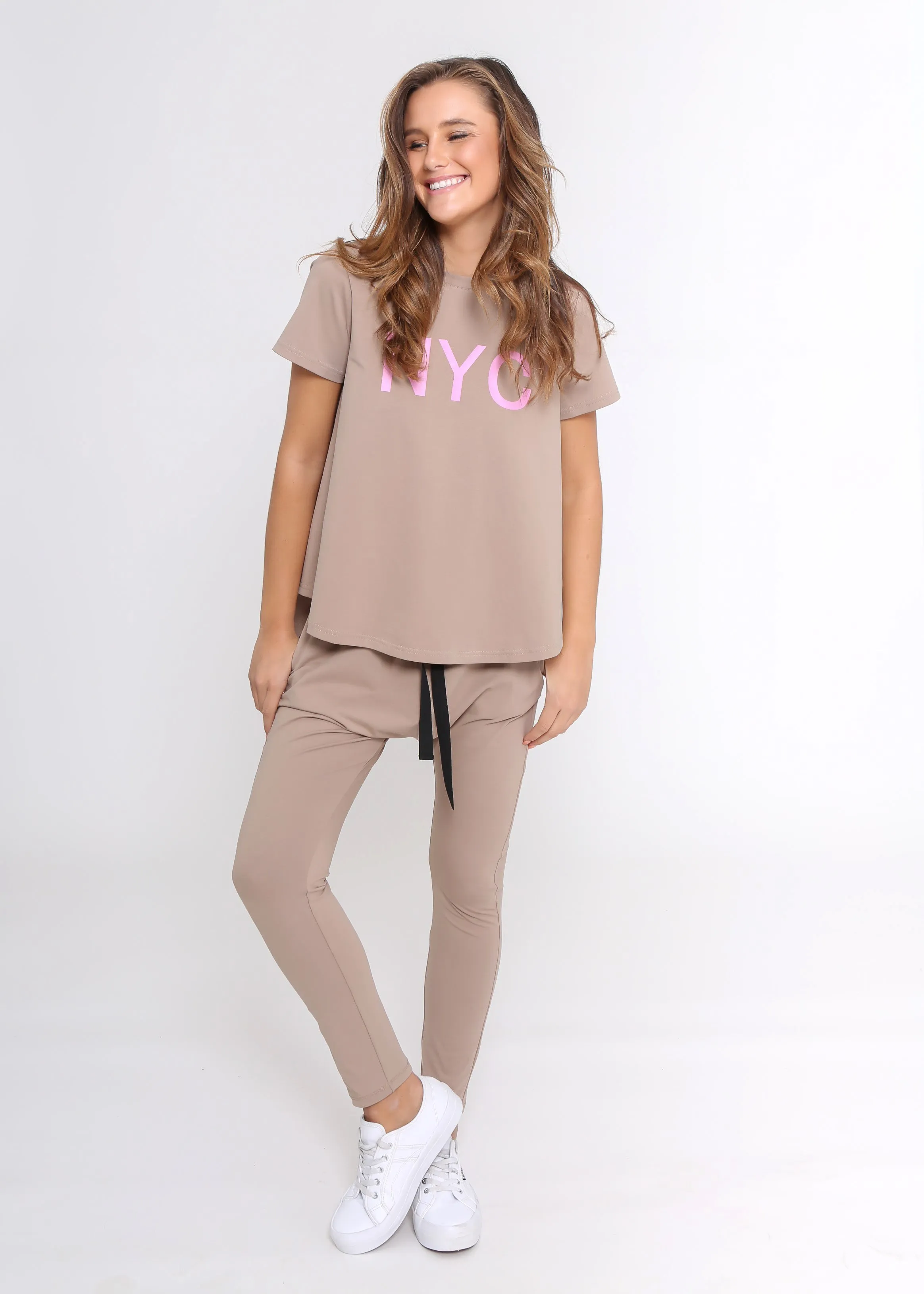 NYC Print Tee Mocha